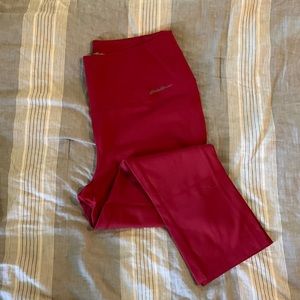 NWOT Eddie Bauer crop leggings